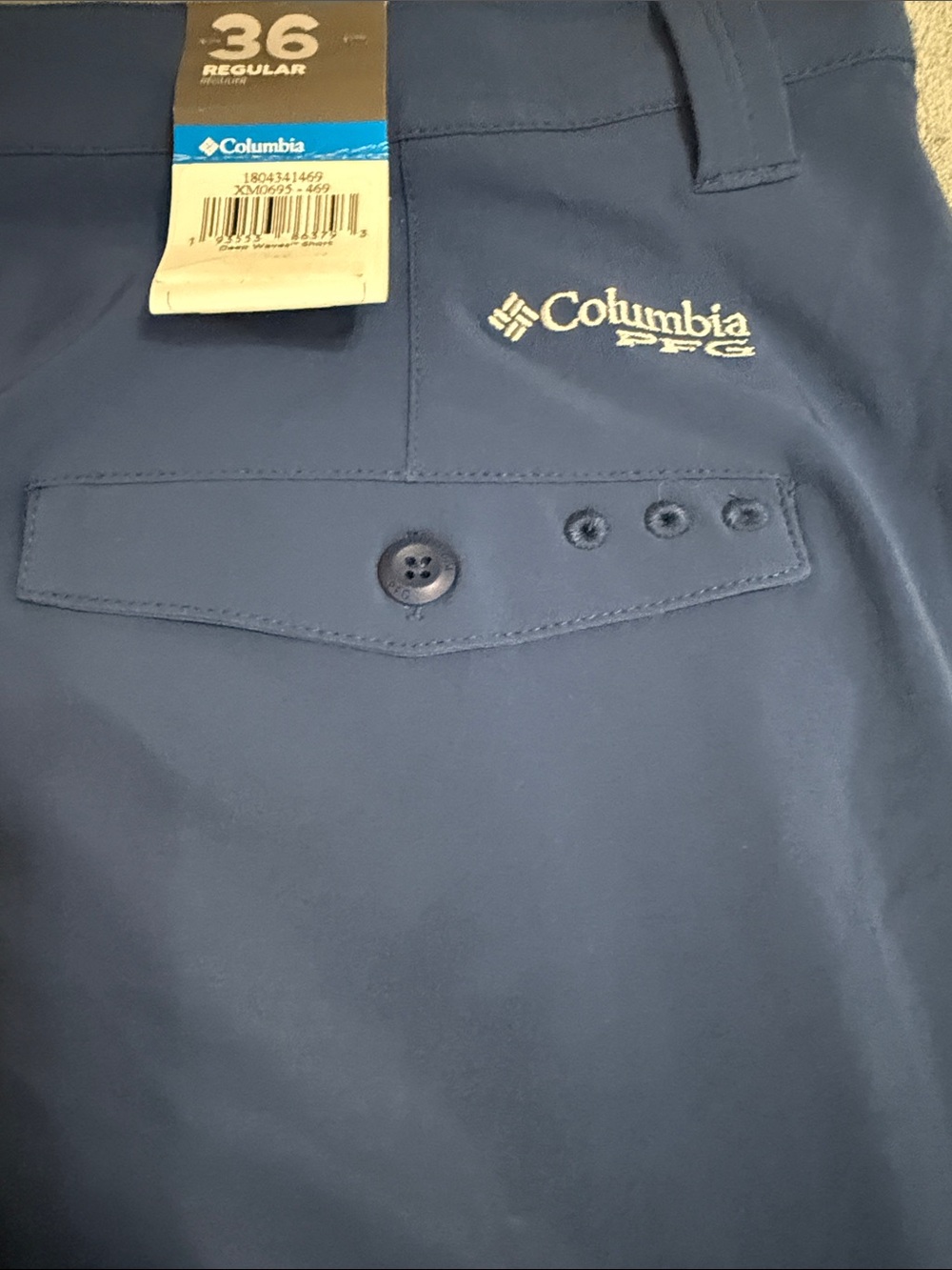 Columbia Men's Deep Blue Hybrid Cargo Shorts - Picture 4 of 7